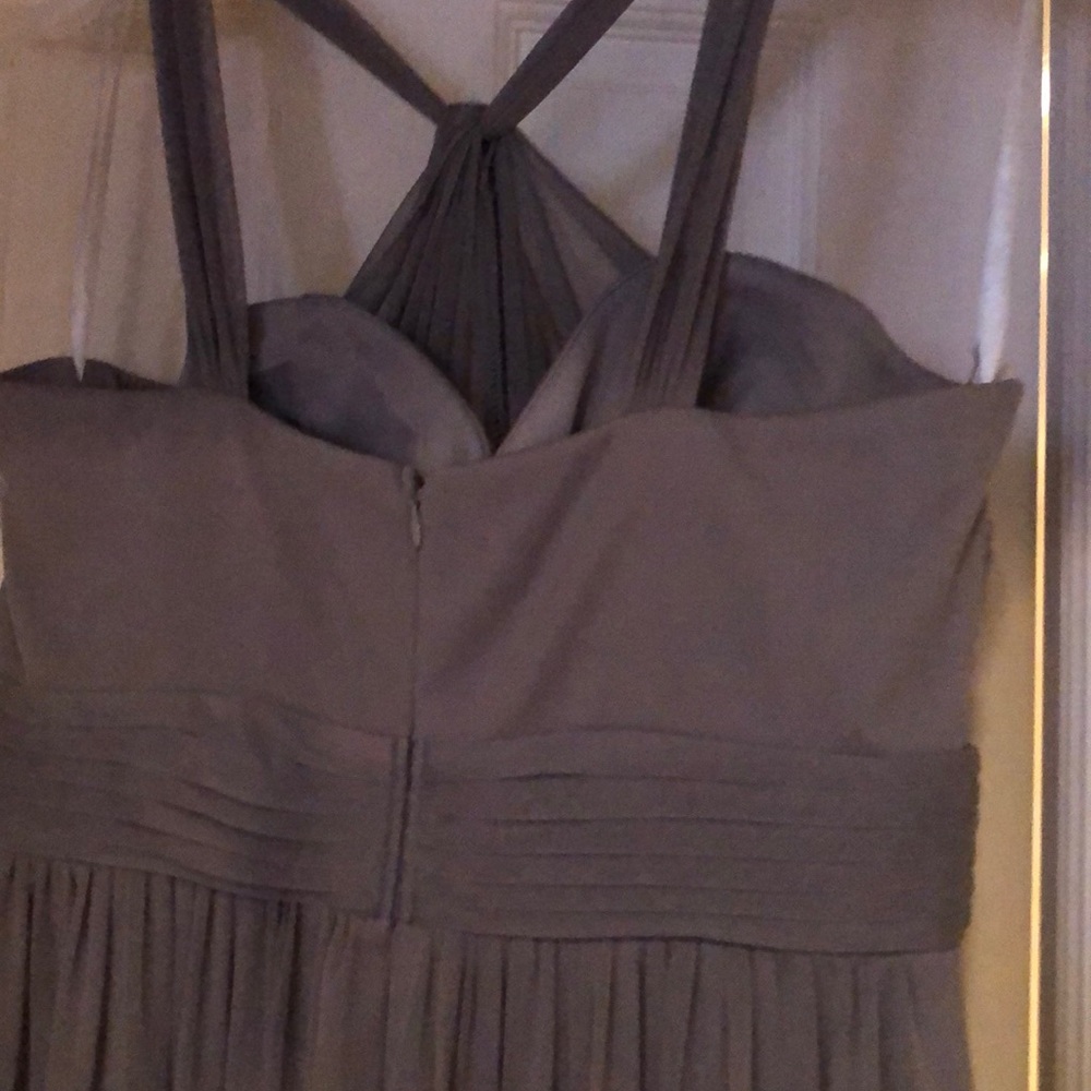 Grey gown - Picture 5 of 6